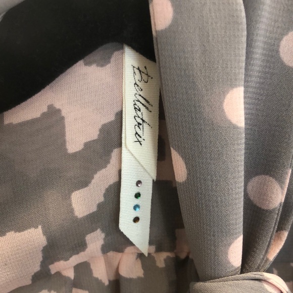 Button down - Picture 3 of 5